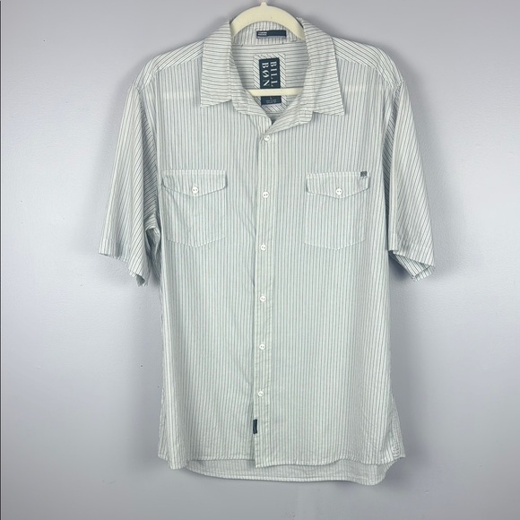 Billabong Gray Stripped Casual Button Down Shirt Short Sleeves Size Large - Picture 2 of 13